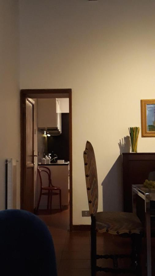 Apartment Secret Coronari *